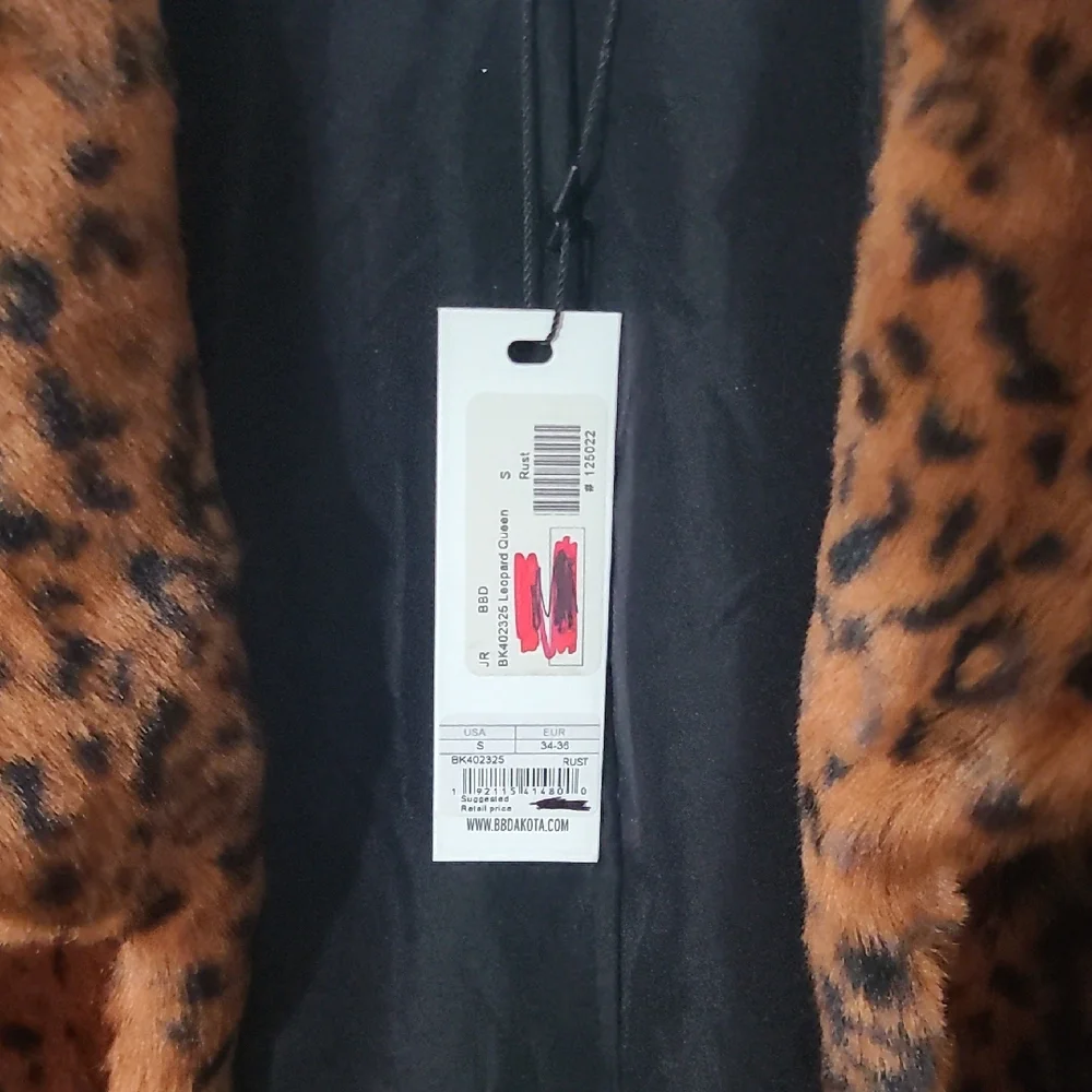 BB Dakota NWT Leopard Faux Fur Jacket Women’s Small Cropped Statement Coat - Picture 6 of 9